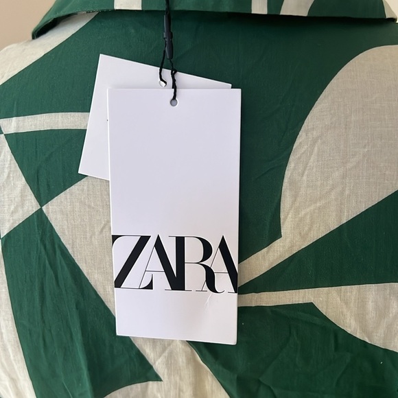 New! Zara small green combo geometric print front button ruffled hem dress. - Picture 7 of 14